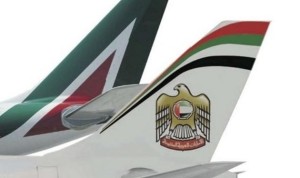 «الاتحاد للطيران» اشترت 49 في المئة من «أليطاليا»