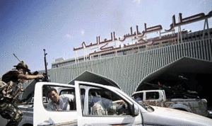 تجدد الاشتباكات في محيط مطار طرابلس الغرب في ليبيا