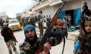 تجدد القتال في بنغازي وارتفاع عدد القتلى