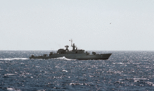 سفينة أميركية اطلقت النار على سفينة ايرانية في مياه الخليج