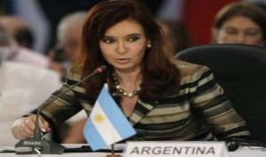 رئيسة الأرجنتين: بين القطاع الخاص والدين العام