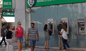 البرتغال توافق على ضخ أموال إلى مصرف «إسبيريتو سانتو» المتعثّر