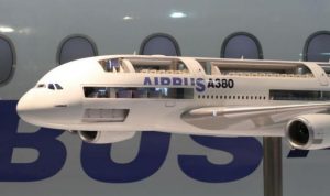 بوينغ تحذر ايرباص من السعي لطلب عون حكومي لتطوير نموذج جديد من طائرة A380