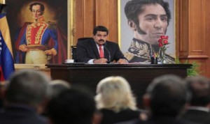 مادورو:فنزويلا وروسيا تتفقان على استثمار 14 مليار دولار في النفط والغاز