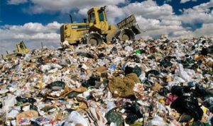 اتفاق بين بلدية الحويش وشركة الامانة العربية حول جمع النفايات
