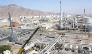 إغلاق مصفاة عدن النفطية مع تفاقم الأزمة في اليمن