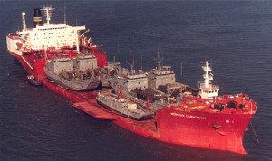 إيران تختطف سفينة شحن أميركية و”البنتاغون” يؤكّد