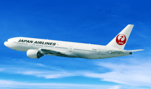 طائرة ركاب يابانية تهبط اضطراريا بعد تعطل المحرك الأيمن