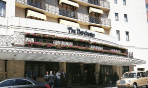 وفاة غامضة لمليونير عربي في أفخم فنادق لندن