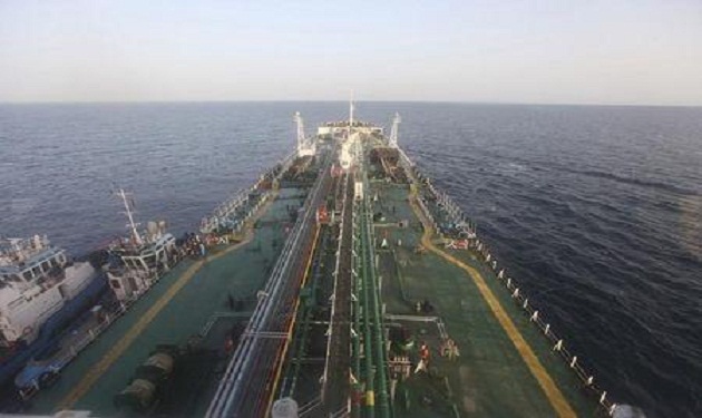 ناقلة نفط في صورة من ارشيف رويترز