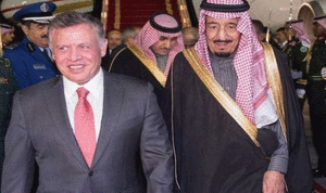 العاهل السعودي يتلقى اتصالا هاتفيا من ملك الاردن