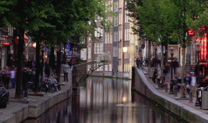 بالصور.. أول جسر “ثلاثي الأبعاد” في هولندا!