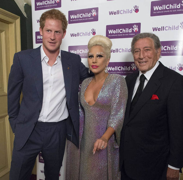 Prince-Harry-met-Gaga-and-Tony-300925