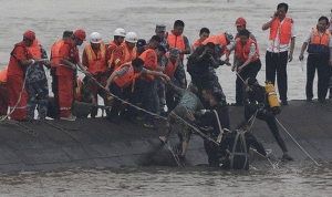 استمرار البحث عن ناجين من غرق سفينة في الصين رغم تضاؤل الآمال