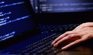 حكومات الخليج مدعوة إلى تأمين البنى التحتية الوطنية في وجه مخاطر الهجمات الإلكترونية