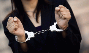 القبض على لبنانية بتهمة السرقة في طورزا