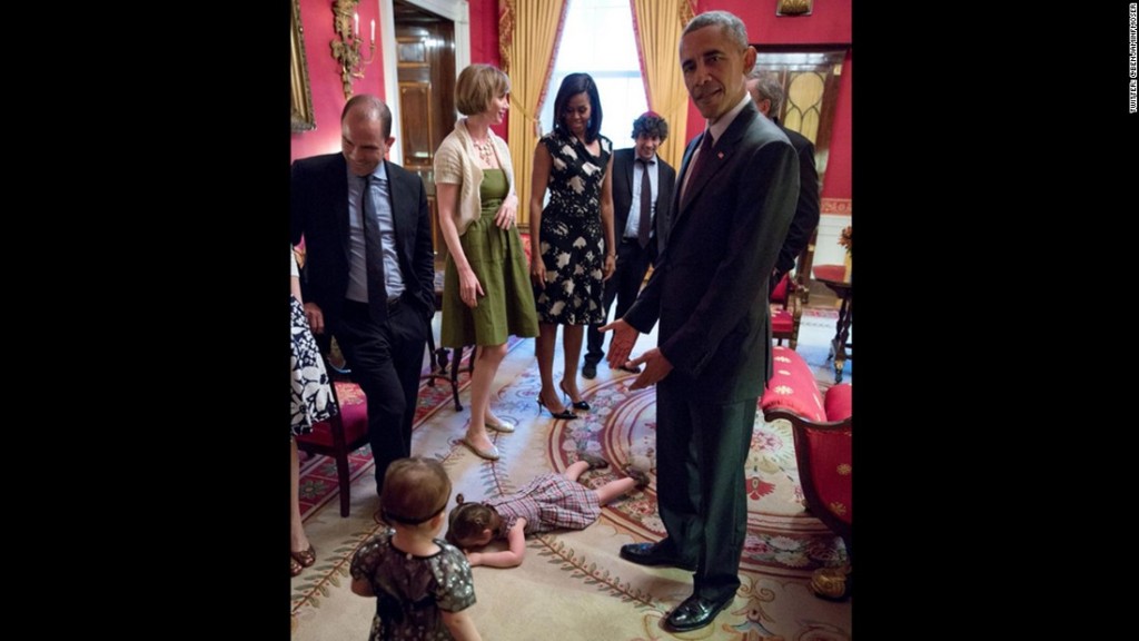 obama-and-toddler-super