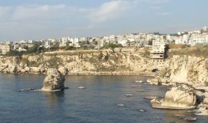 اقفال الكورنيش البحري والشواطىء العامة في عمشيت