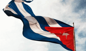 بعد نصف قرن.. علم كوبا يرتفع في واشنطن!