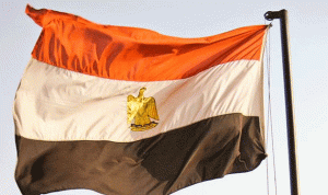 مصر: غرق عبارة لنقل الشاحنات بالبحر الأحمر وإنقاذ طاقمها