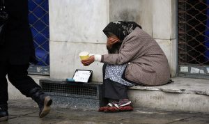 اليونان: من عضو بنادي الأغنياء إلى “دولة فقراء”