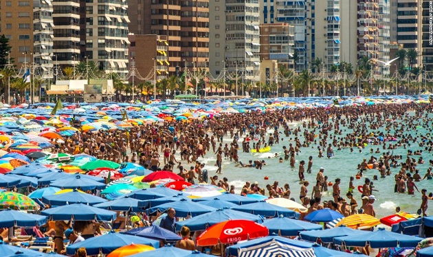 Spain-Tourists-Tourism-Beach