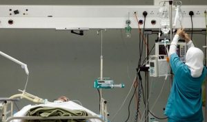 الموت على أبواب المستشفيات: صراع على الخدمات الصحية