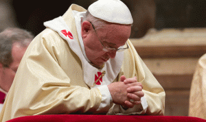 البابا فرنسيس يتلقى علاجاً بسبب الام في الورك