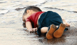 مأساة جديدة.. العثور على جثة طفل مهاجر في اليونان!