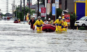 إجلاء الآلاف جراء فيضانات “غير مسبوقة” في اليابان