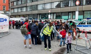 توقعات البنك الأوروبي للإنشاء تشير إلى بدء التأثر بأزمة اللاجئين