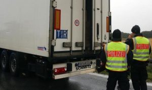 العثور على سوريين على وشك الاختناق بشاحنة في إسبانيا