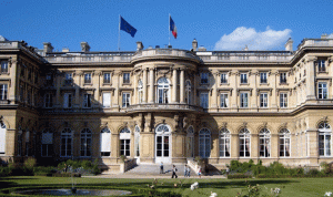 الخارجية الفرنسية: بوغدانوف في باريس لإجراء اتصالات بشأن سوريا