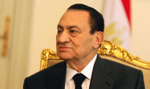 حسني مبارك يدخل العناية المركزة