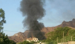بالصور.. نجاة نائب الرئيس اليمني من قصف صاروخي في عدن