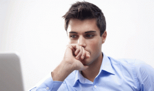 ربع الرجال يعانون من أعراض “الدورة الشهرية”