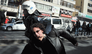 اعتقال مناهضين لأردوغان من أنصار غولن