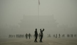 كثافة ضباب الدخان في بكين من أعراض الفساد