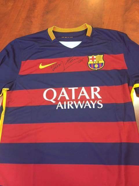 Messi-sends-shirt.1