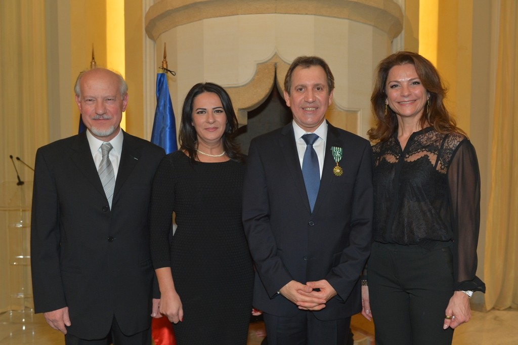 ????????????????????????????????????