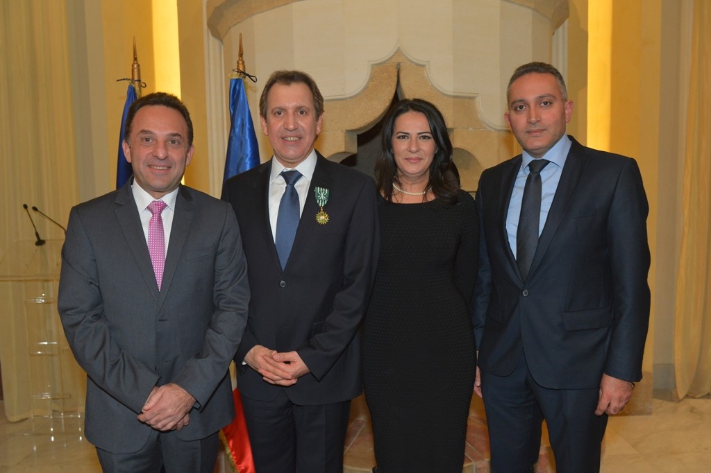 ????????????????????????????????????