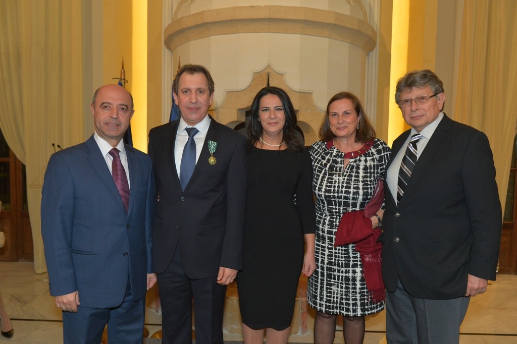 ????????????????????????????????????