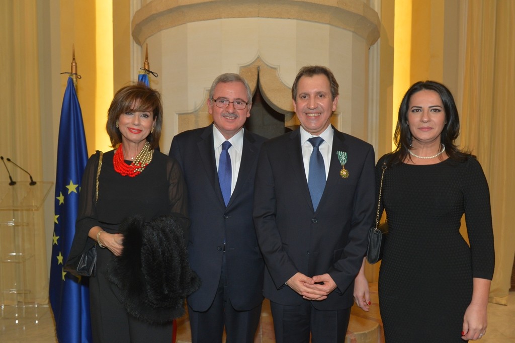 ????????????????????????????????????