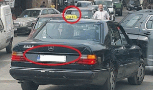 هذا ما حصل داخل سيارة الـTaxi  في طرابلس!