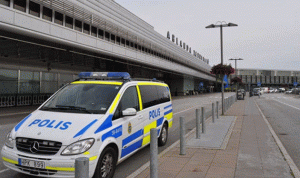 إخلاء مطار سويدي بعد العثور على مسحوق غريب