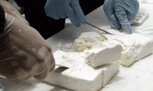 عملية نوعية للجمارك… ضبط 17 كيلوغراماً من الكوكايين في المطار (بالصور)