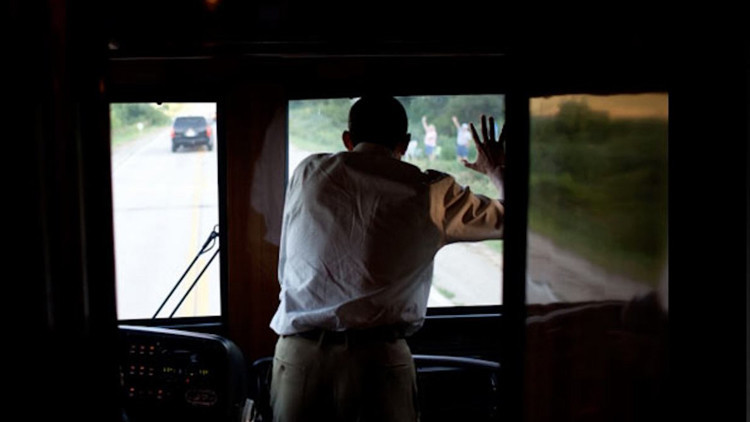 obama-bus 3