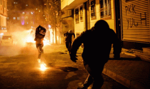 اشتباكات بين الشرطة ومؤيدين للأكراد في إسطنبول