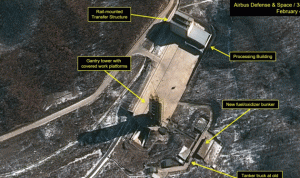 رصد شاحنات وقود عند موقع لإطلاق صواريخ في كوريا الشمالية!
