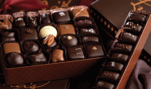 سحب شوكولاتة شهيرة من الأسواق تحتوي على “الزجاج”